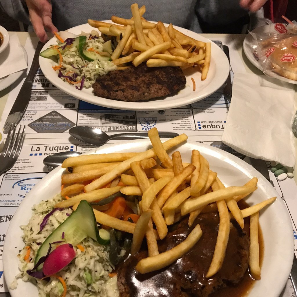 Restaurant La Tuque Deli, Reviews and Photos 523 Rue Commerciale G9X 3A7,